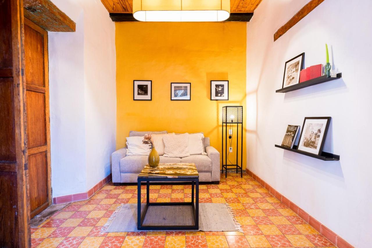 ホテル Casa I. Madero タパルパ エクステリア 写真
