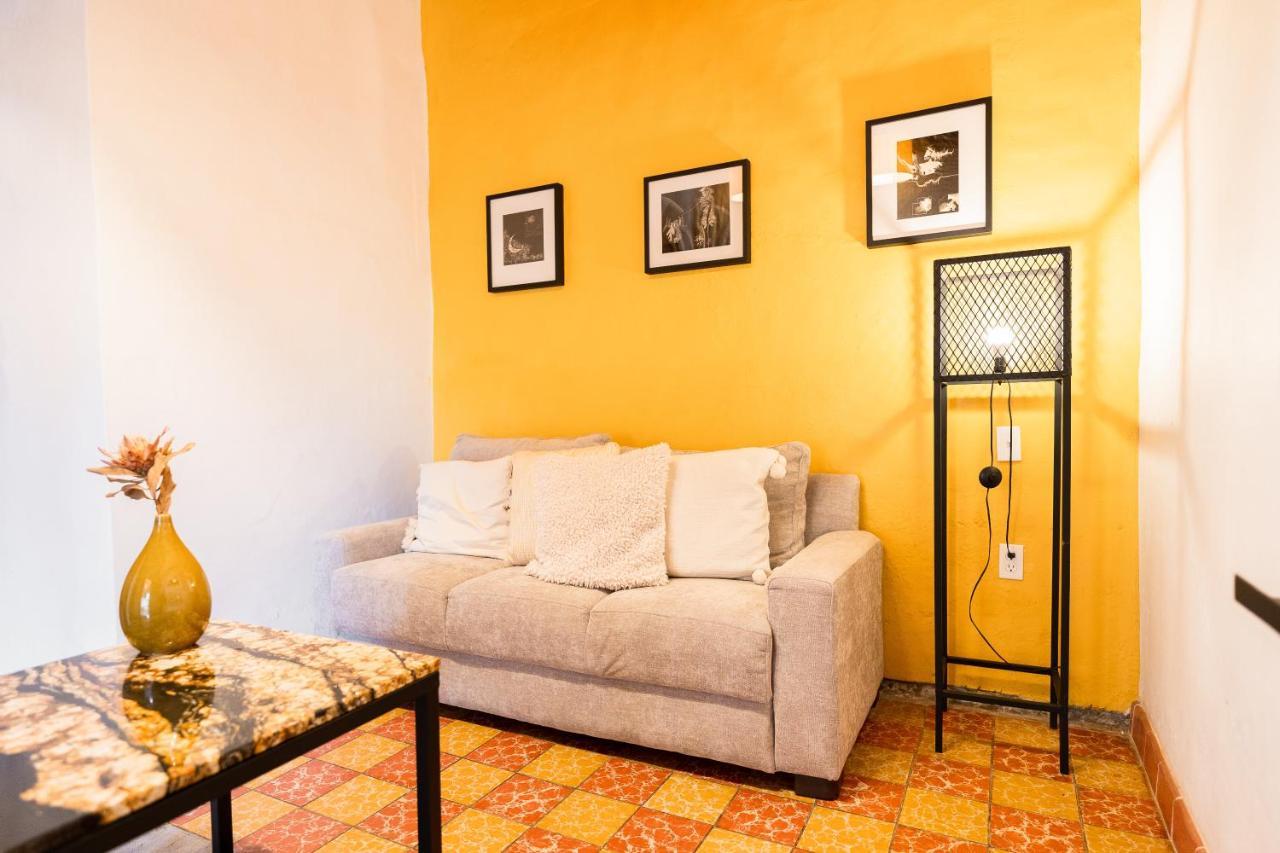 ホテル Casa I. Madero タパルパ エクステリア 写真